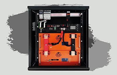 8.0 kW SUNSYNK Hybrid - REVOV Combo, c/w 2x 5.12 kWh Lithium Batteries 8.0 kW SUNSYNK Hybrid - REVOV Combo, c/w 2x 5.12 kWh Lithium Batteries
